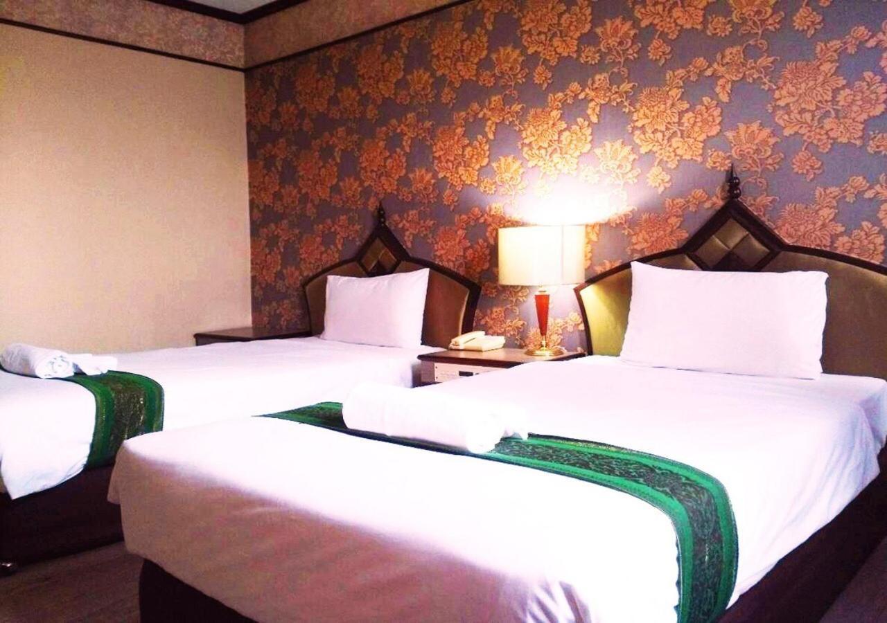 Jp Emerald Hotel Yasothon Exterior foto