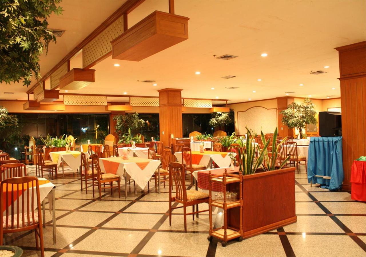 Jp Emerald Hotel Yasothon Exterior foto